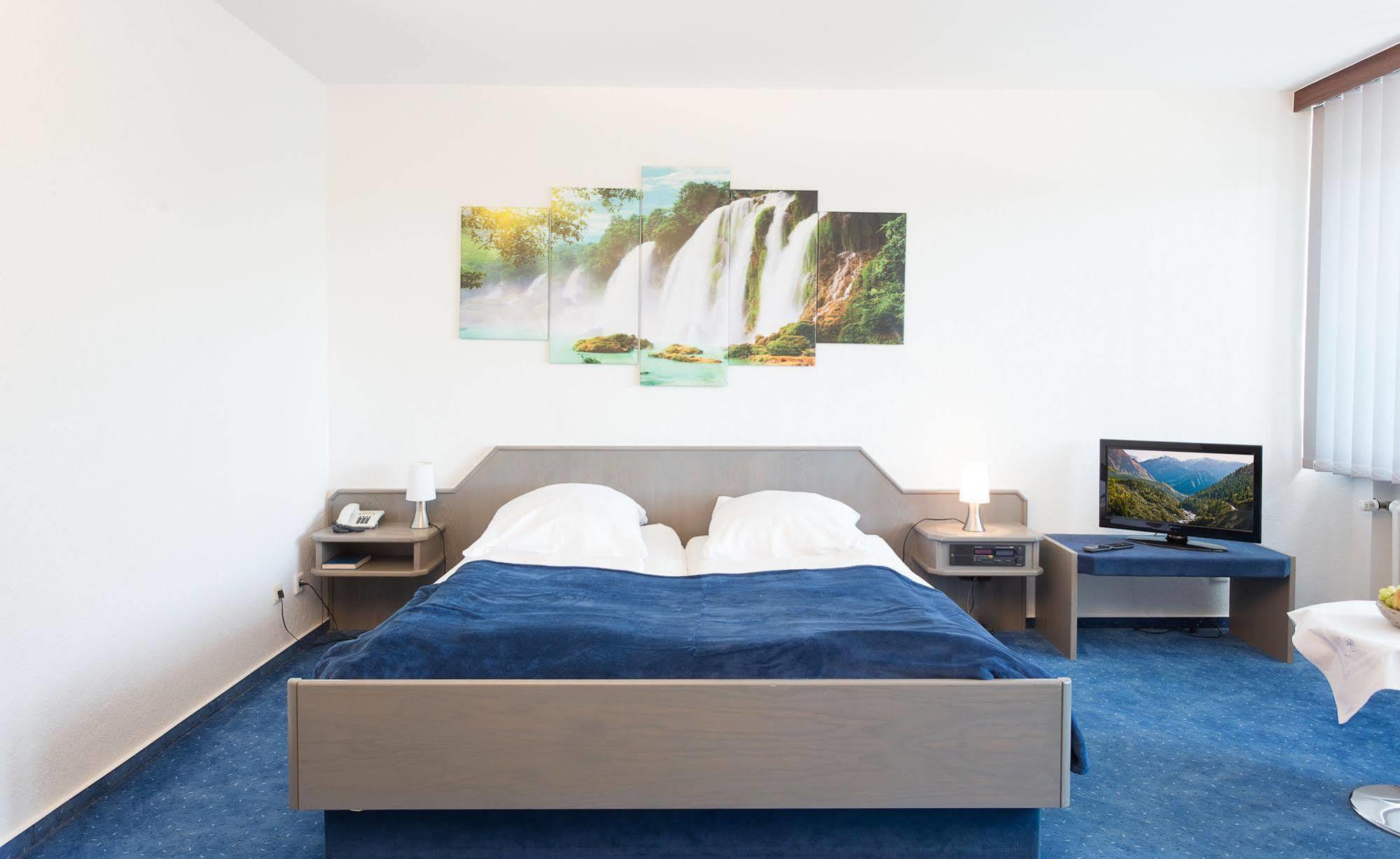 Hotel Luisenhof Метман Екстериор снимка